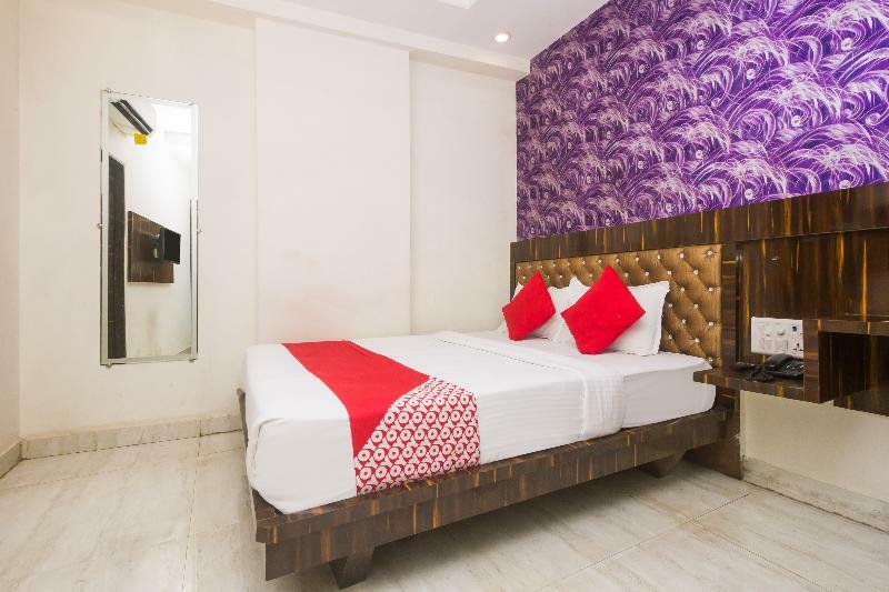 โอโย 8193 โฮเต็ล เพิร์ล วิว Hotel มุมไบ ภายนอก รูปภาพ