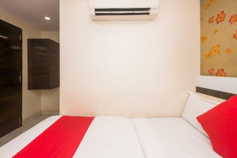 โอโย 8193 โฮเต็ล เพิร์ล วิว Hotel มุมไบ ภายนอก รูปภาพ