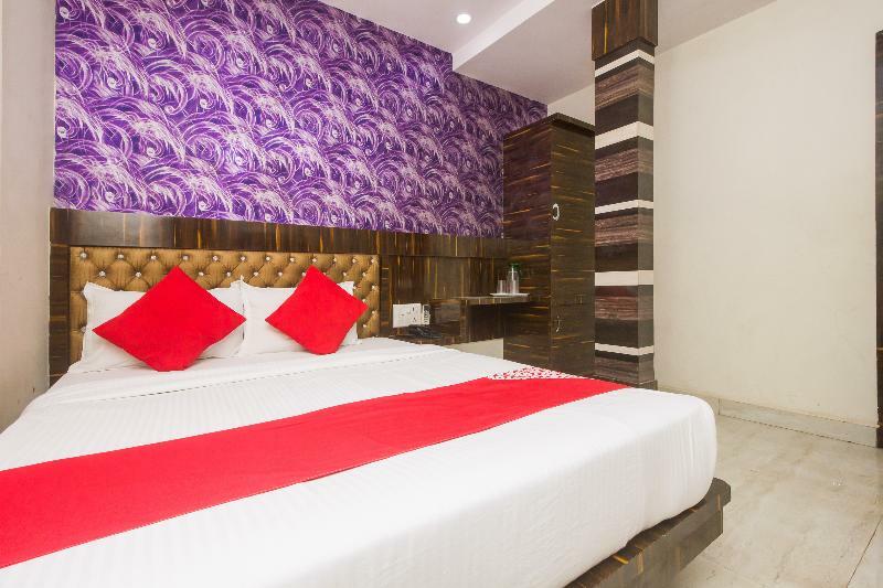 โอโย 8193 โฮเต็ล เพิร์ล วิว Hotel มุมไบ ภายนอก รูปภาพ
